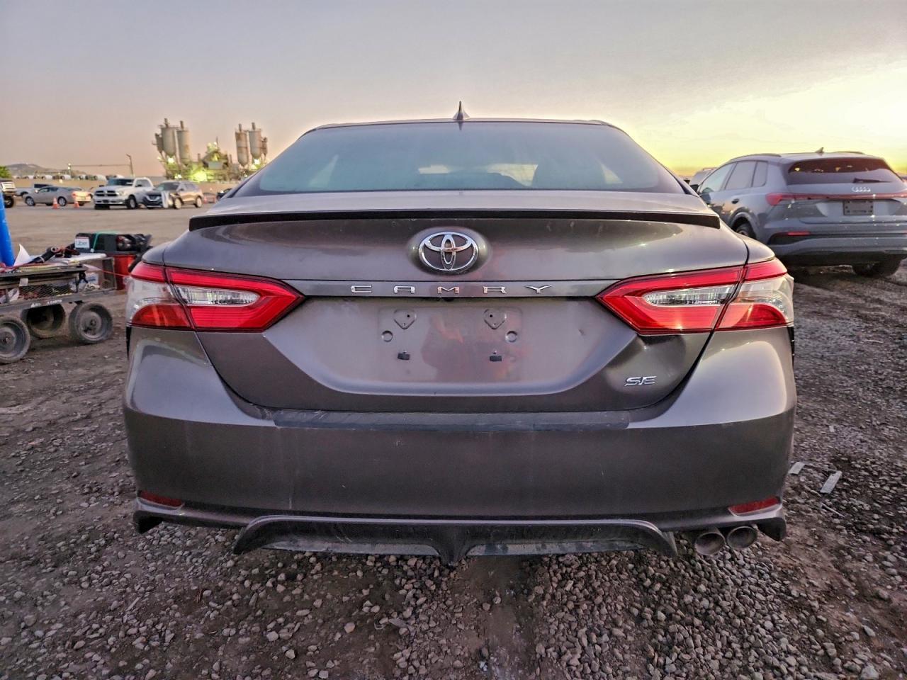 2019 Toyota Camry L - Фото 6