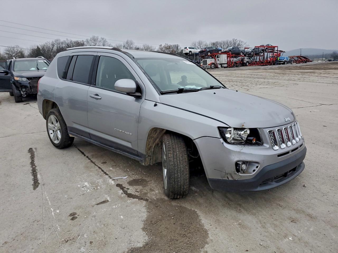 2014 Jeep Compass Latitude - Фото 4