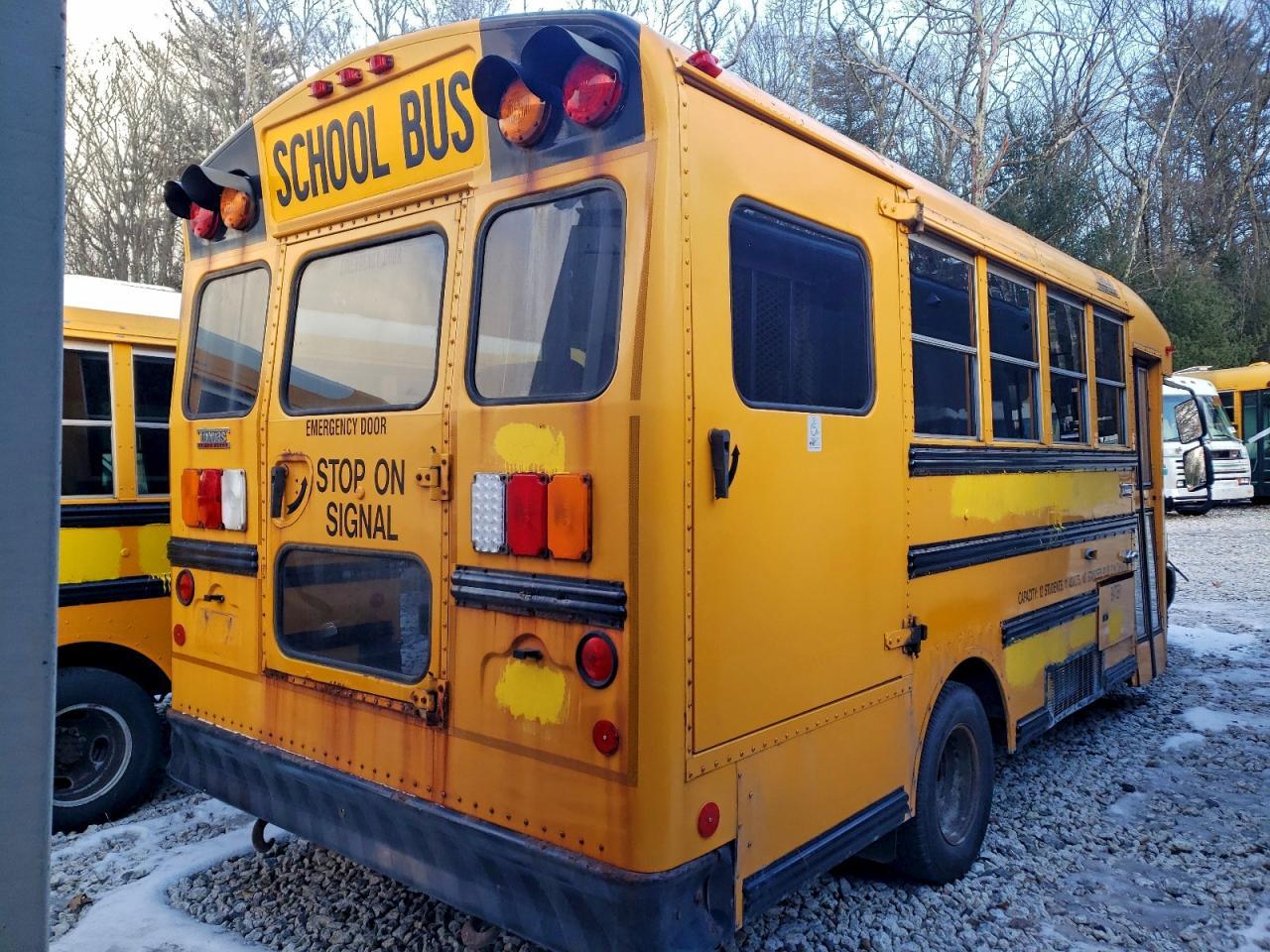 2012 Chevrolet Express School Bus - Фото 4