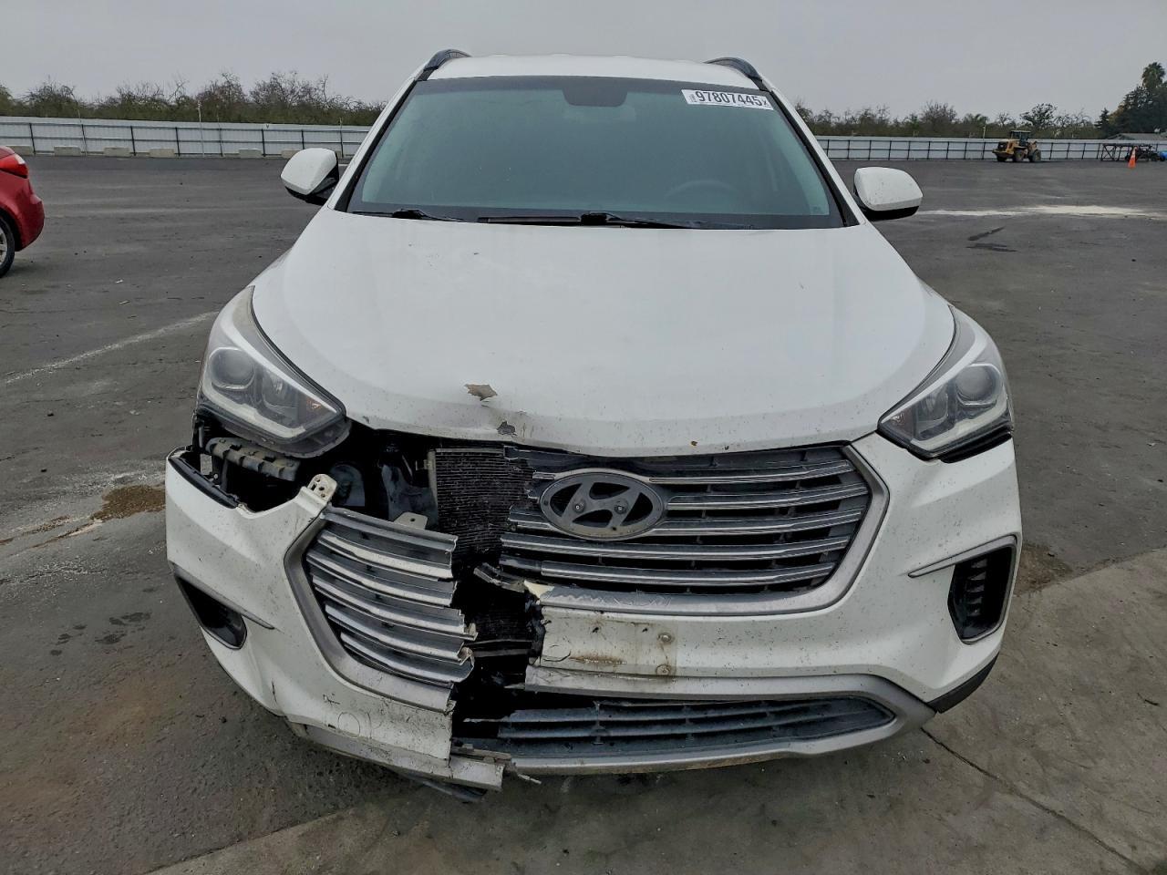 2017 Hyundai Santa Fe Se - Image 5