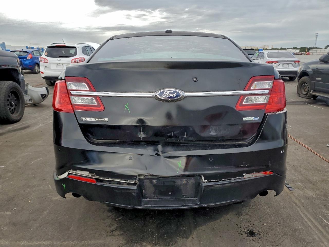 2014 Ford Taurus Police Interceptor - Image 6