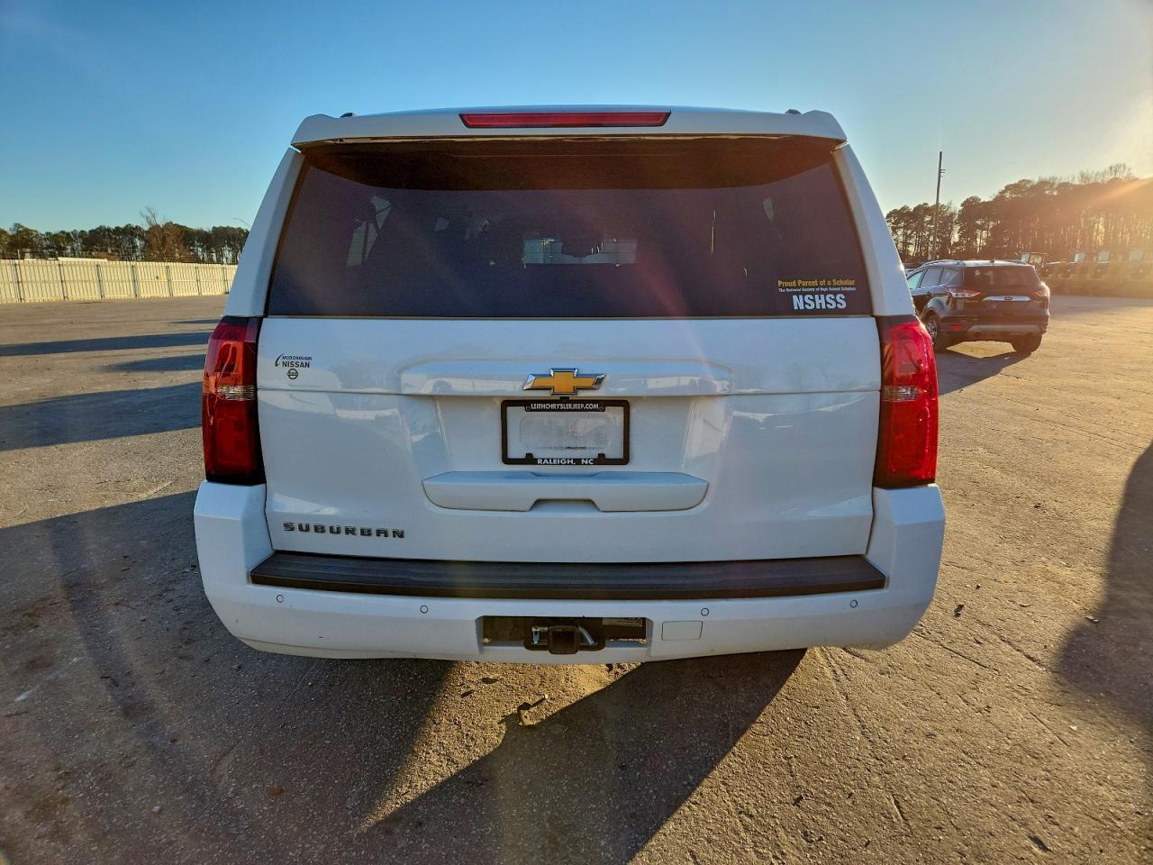 2019 Chevrolet Suburban C1500 Lt - Image 6