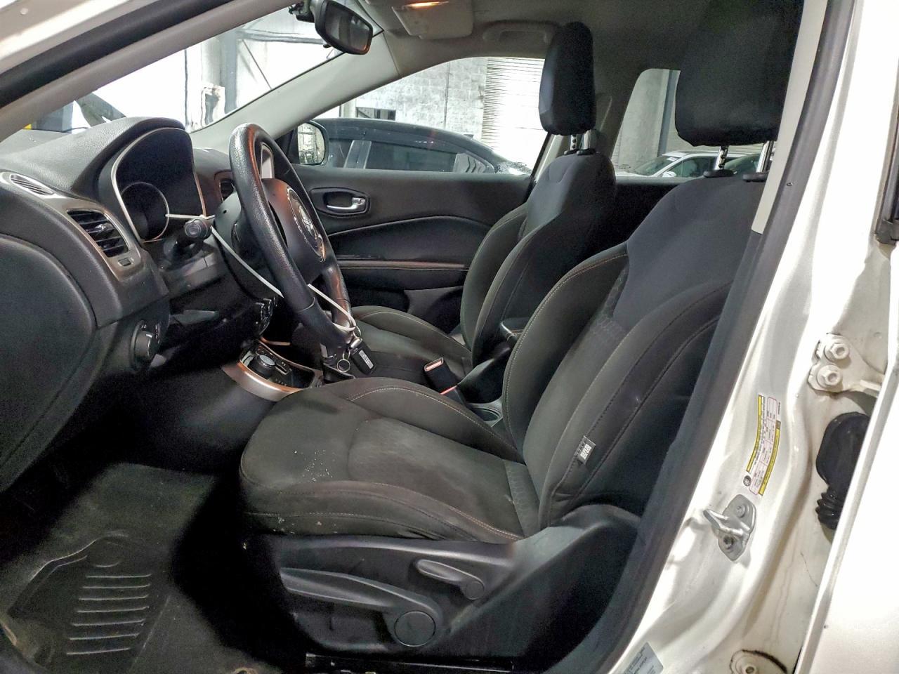 2017 Jeep Compass Sport - Фото 7