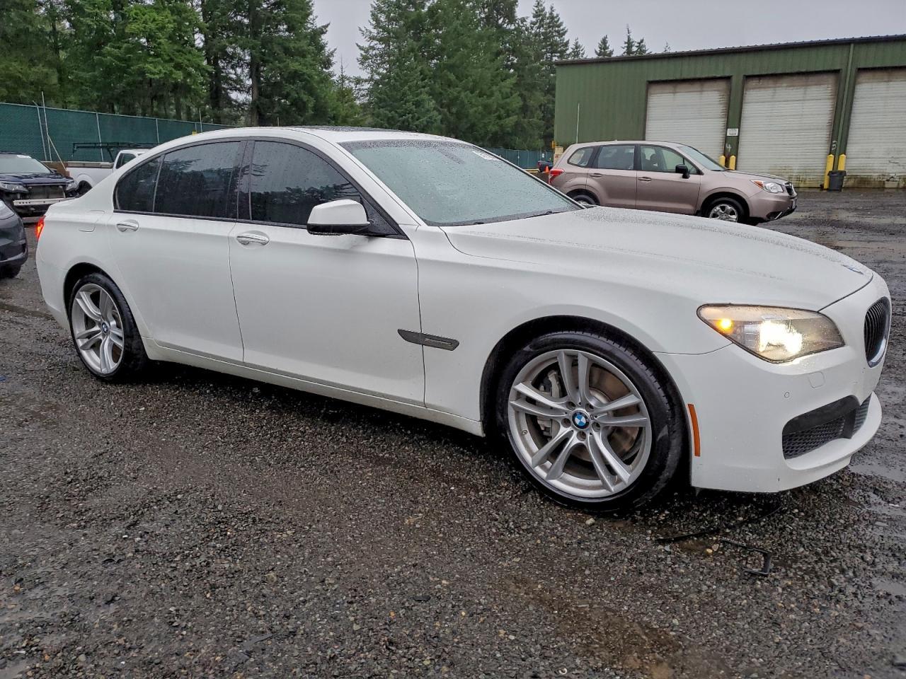 2012 BMW 750 I - Фото 4