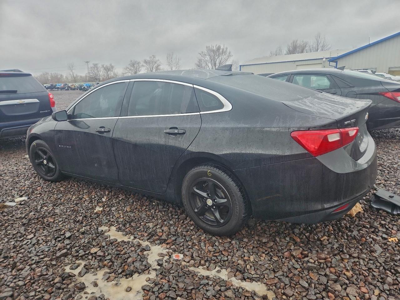 2018 Chevrolet Malibu Ls - Image 2