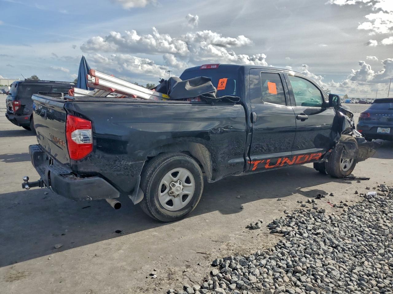 2019 Toyota Tundra Double Cab Sr - Фото 3