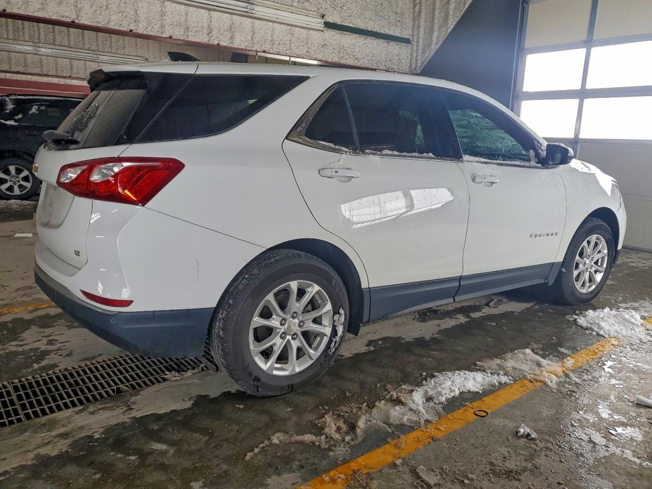 2018 Chevrolet Equinox Lt - Фото 3