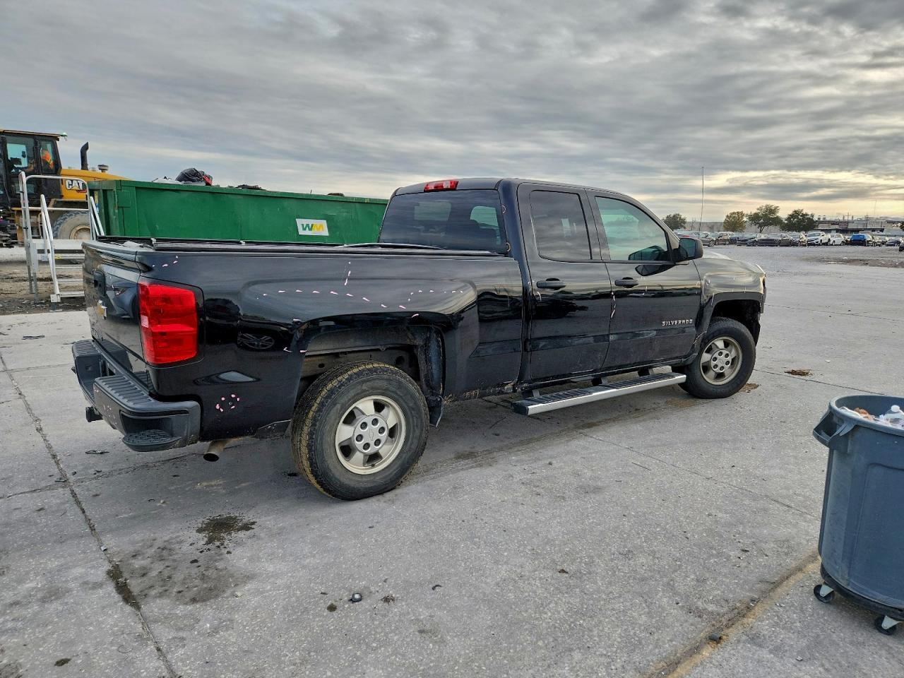 2018 Chevrolet Silverado C1500 Custom - Фото 3