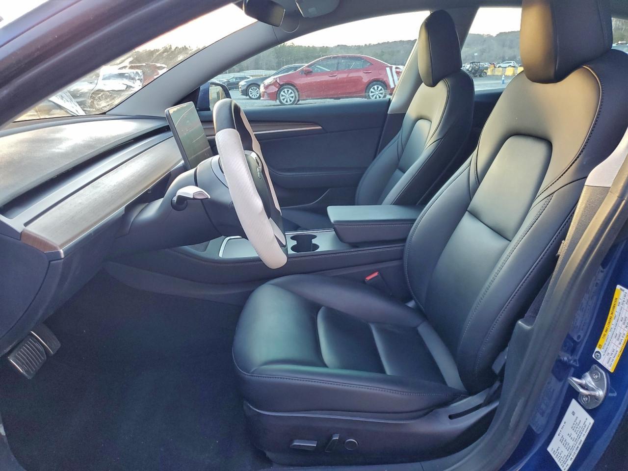 2022 Tesla Model 3 - Image 7