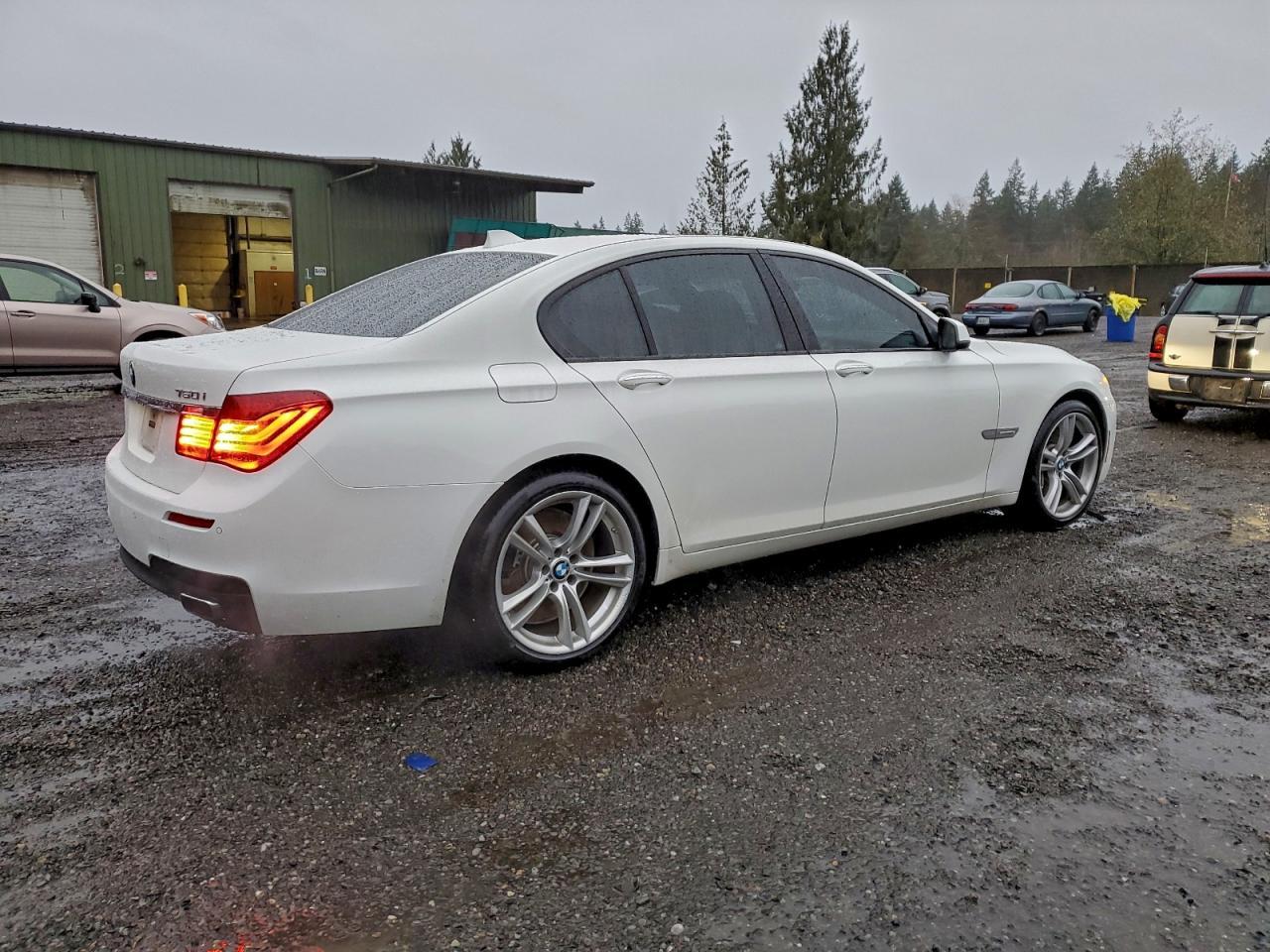 2012 BMW 750 I - Фото 3