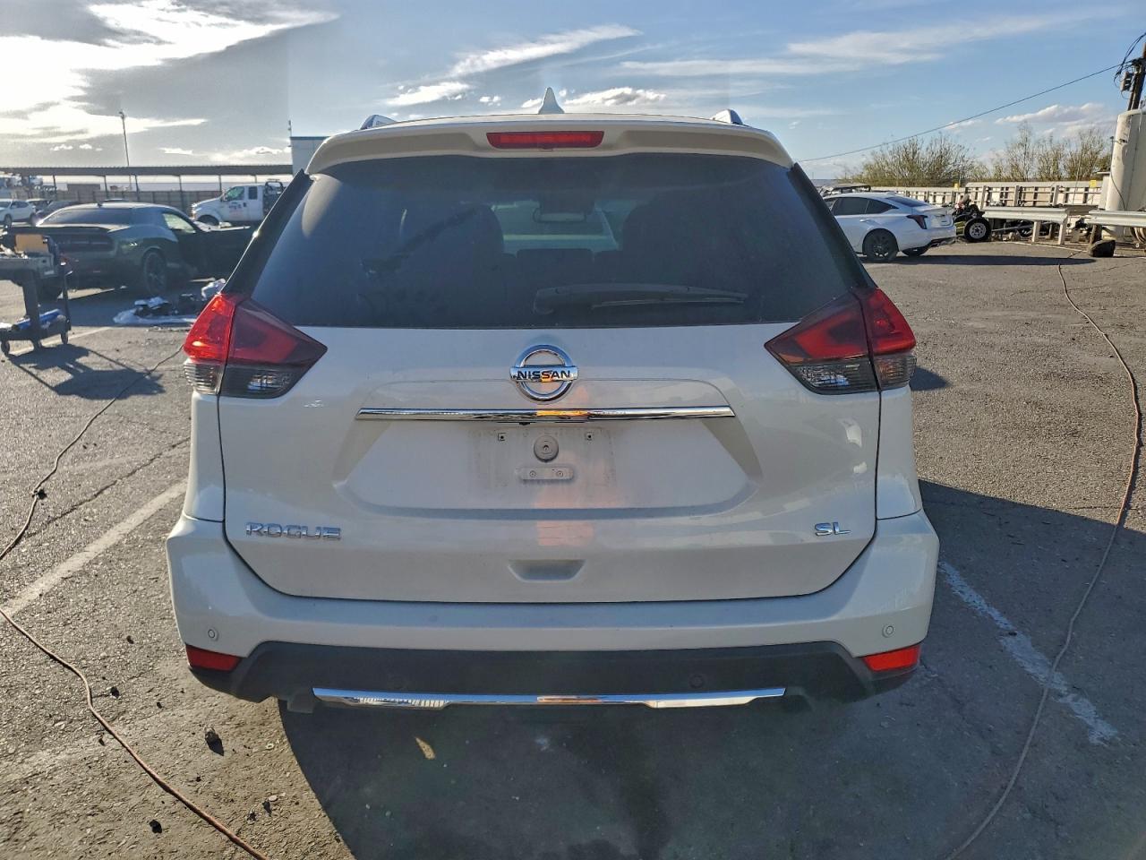 2019 Nissan Rogue S - Фото 6