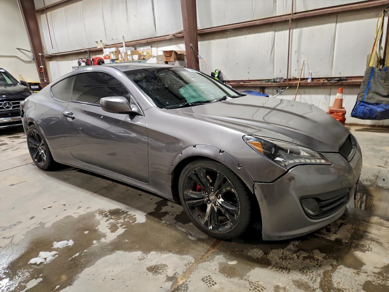 2011 Hyundai Genesis Coupe 2.0T - Фото 4
