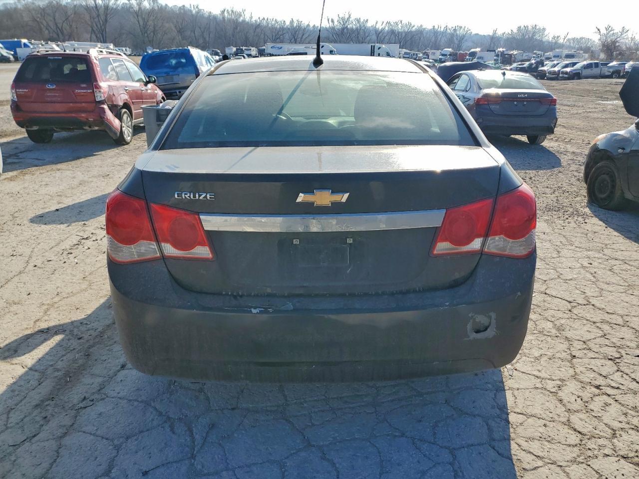 2014 Chevrolet Cruze Ls - Фото 6