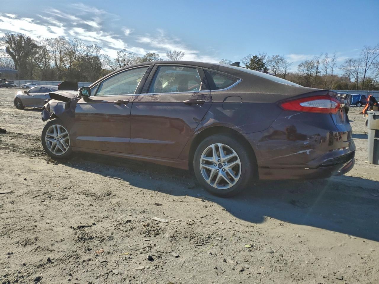 2013 Ford Fusion Se - Фото 2