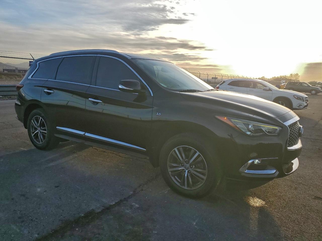 2019 Infiniti Qx60 Luxe - Image 4