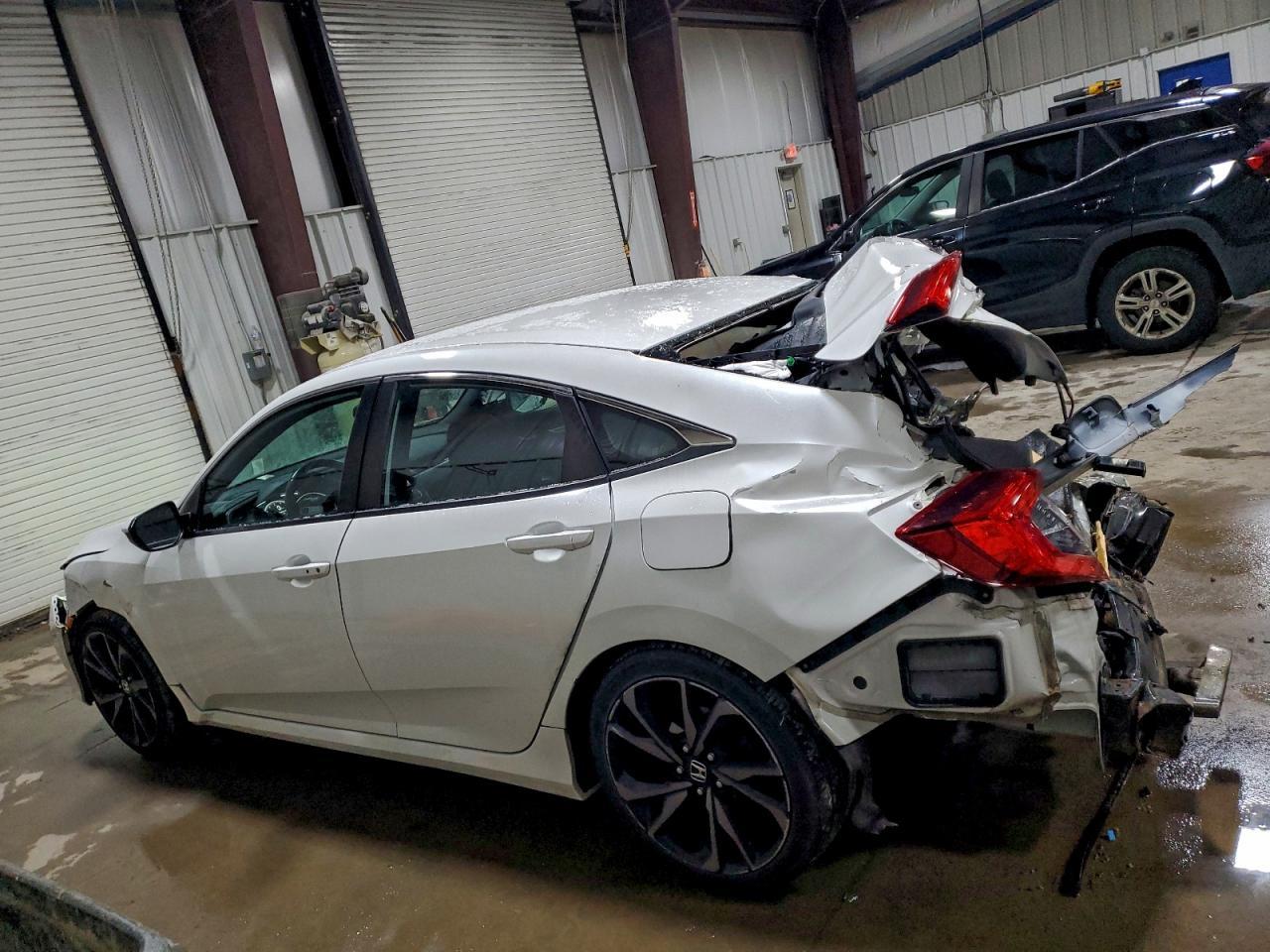 2020 Honda Civic Sport - Фото 2