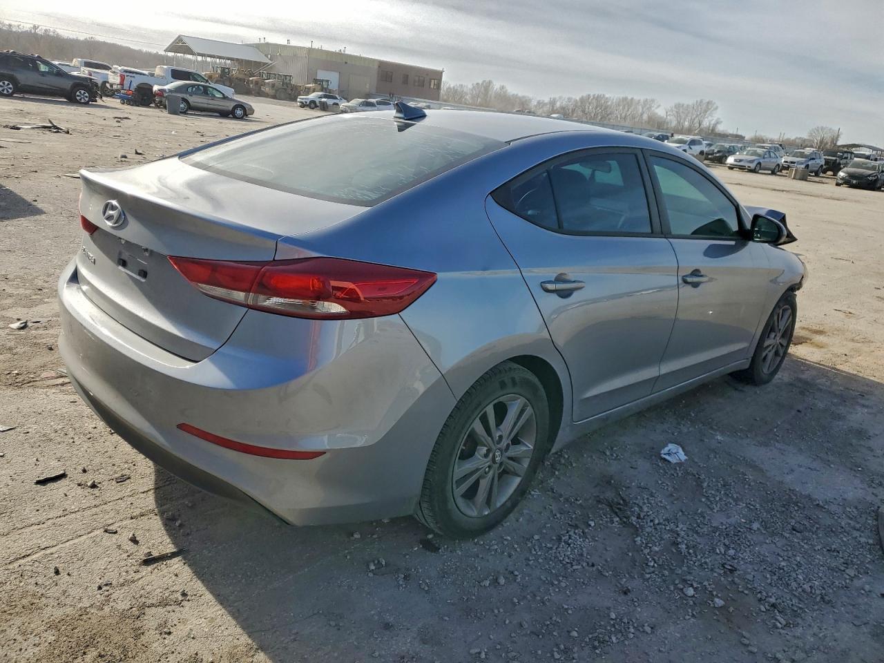 2017 Hyundai Elantra Se - Image 3