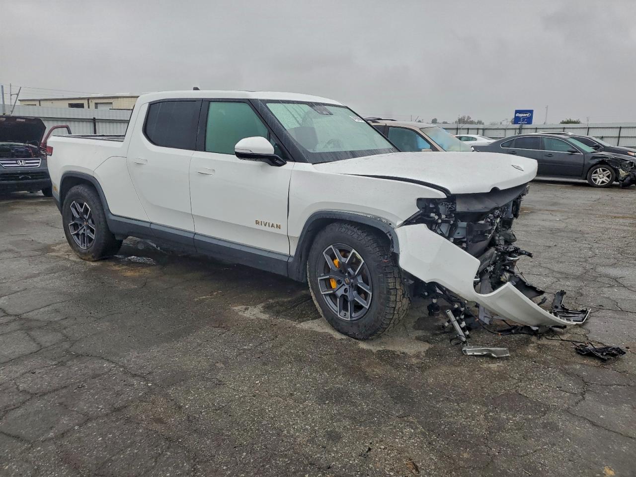 2022 Rivian R1T Launch Edition - Фото 4