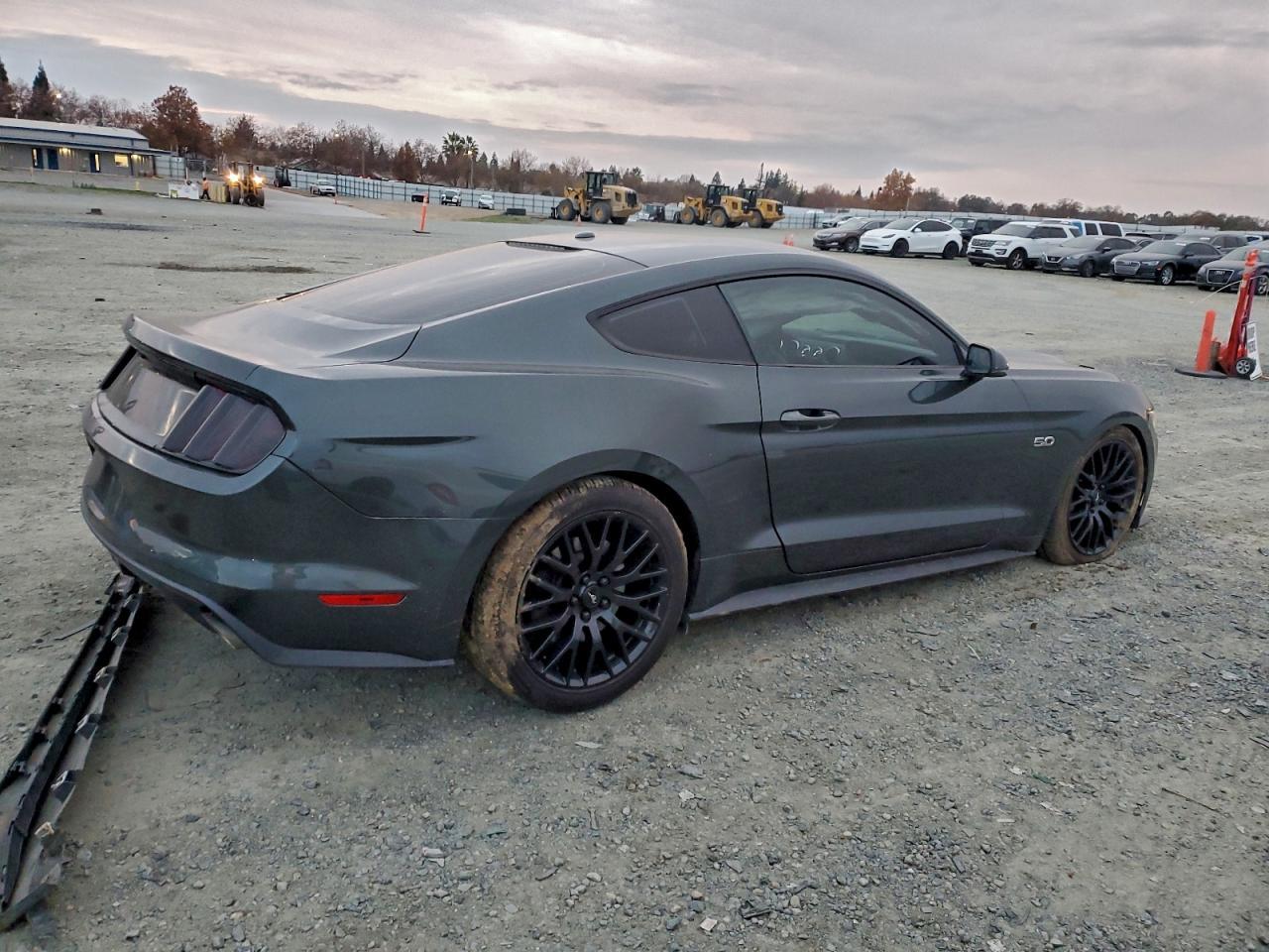 2015 Ford Mustang Gt - Image 3