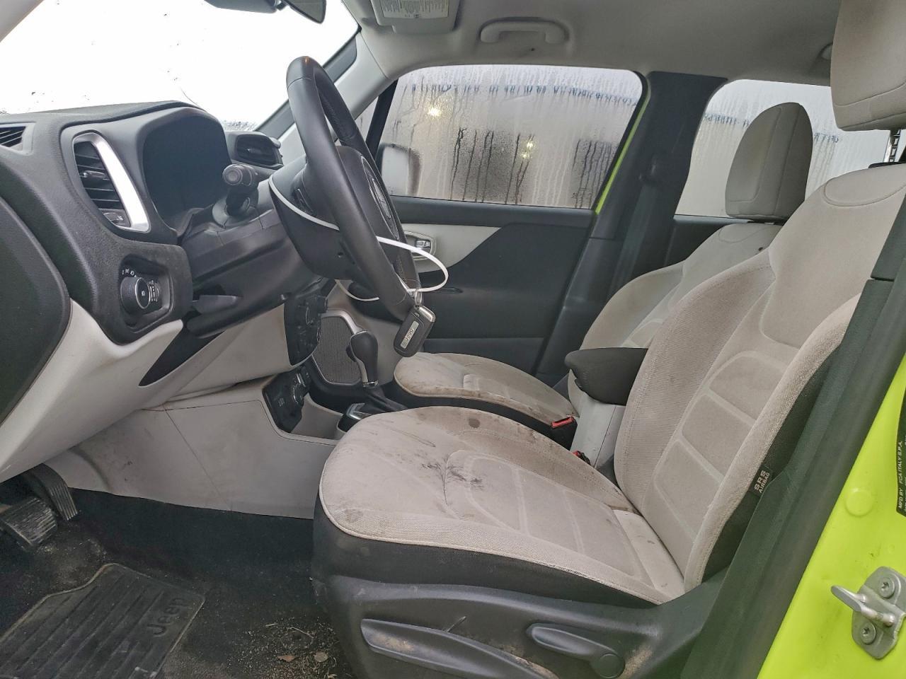 2018 Jeep Renegade Latitude - Image 7