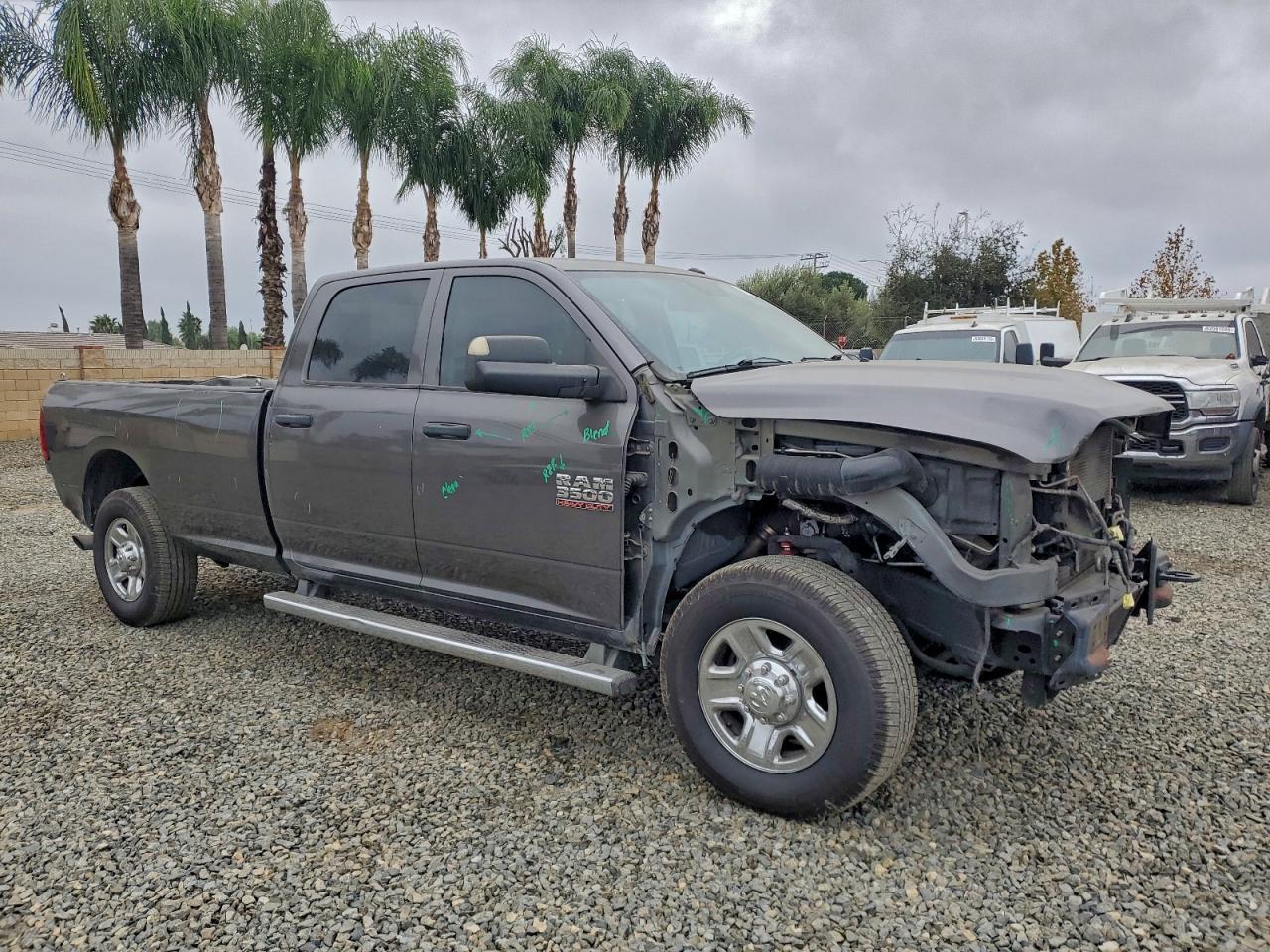 2015 Ram 3500 St - Image 4