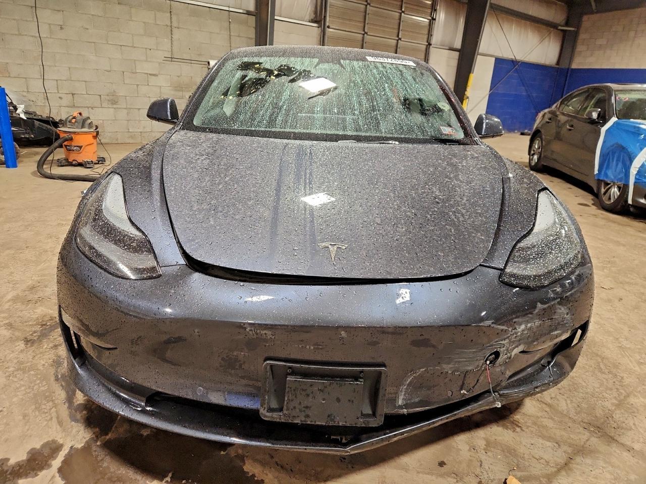 2022 Tesla Model 3 - Image 5