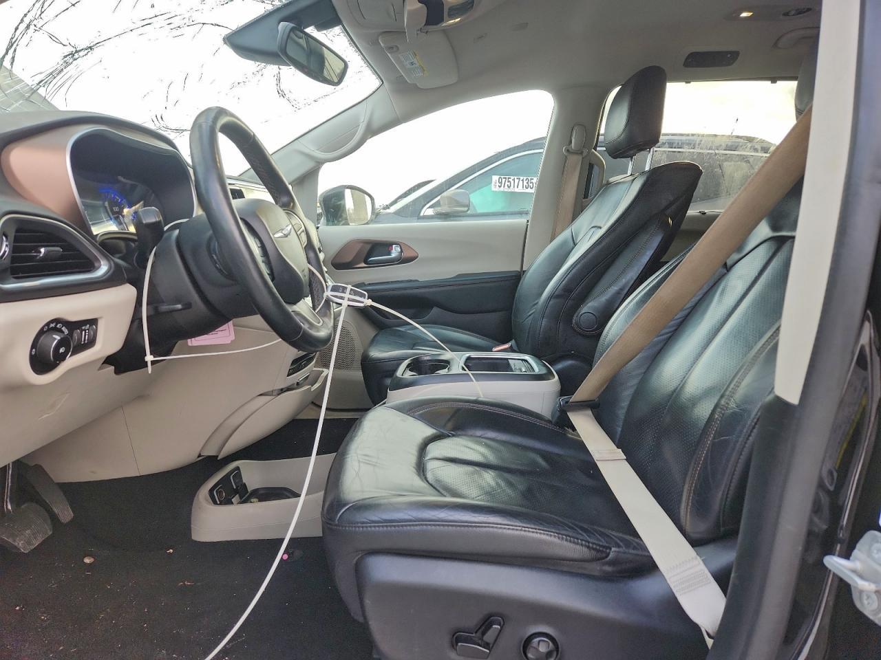 2018 Chrysler Pacifica Touring L Plus - Фото 7