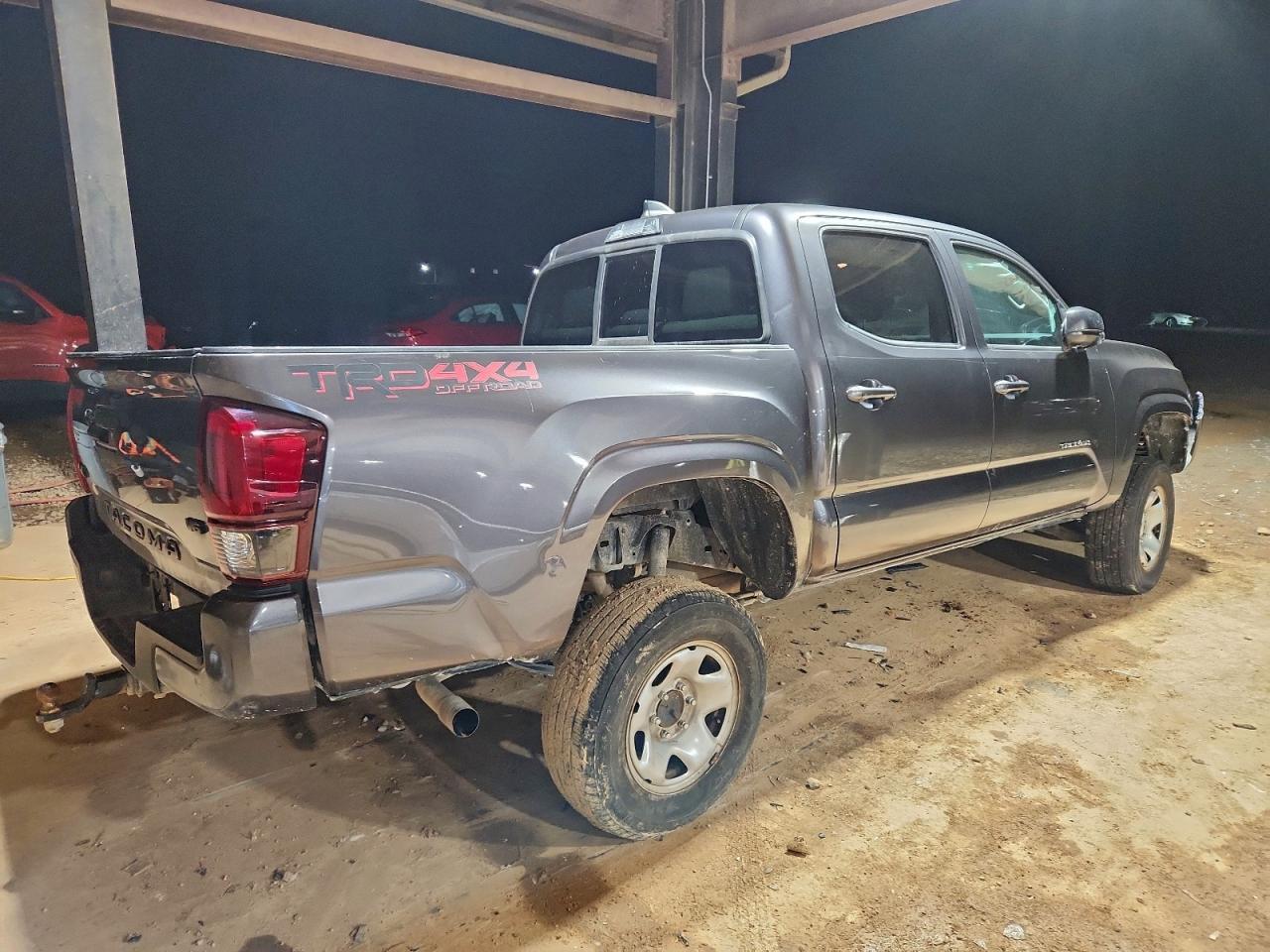 2021 Toyota Tacoma Double Cab - Фото 3