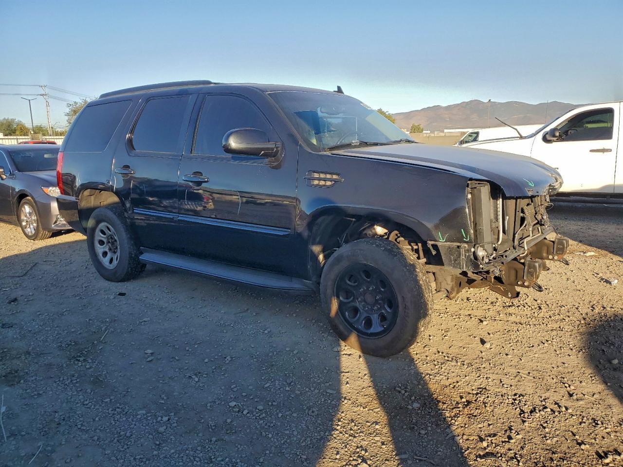 2012 Cadillac Escalade Luxury - Фото 4