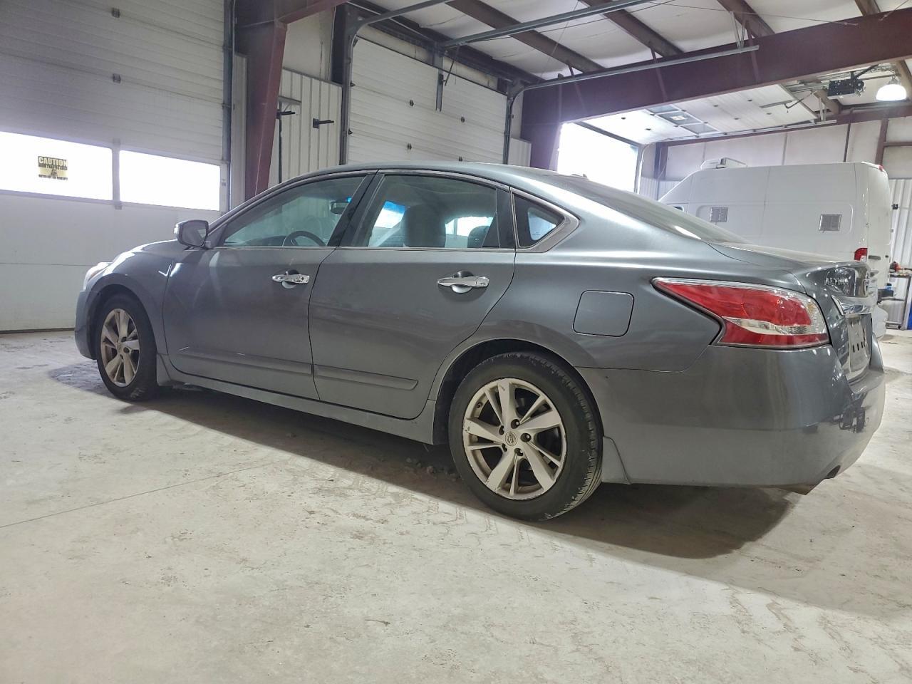 2015 Nissan Altima 2.5 - Image 2