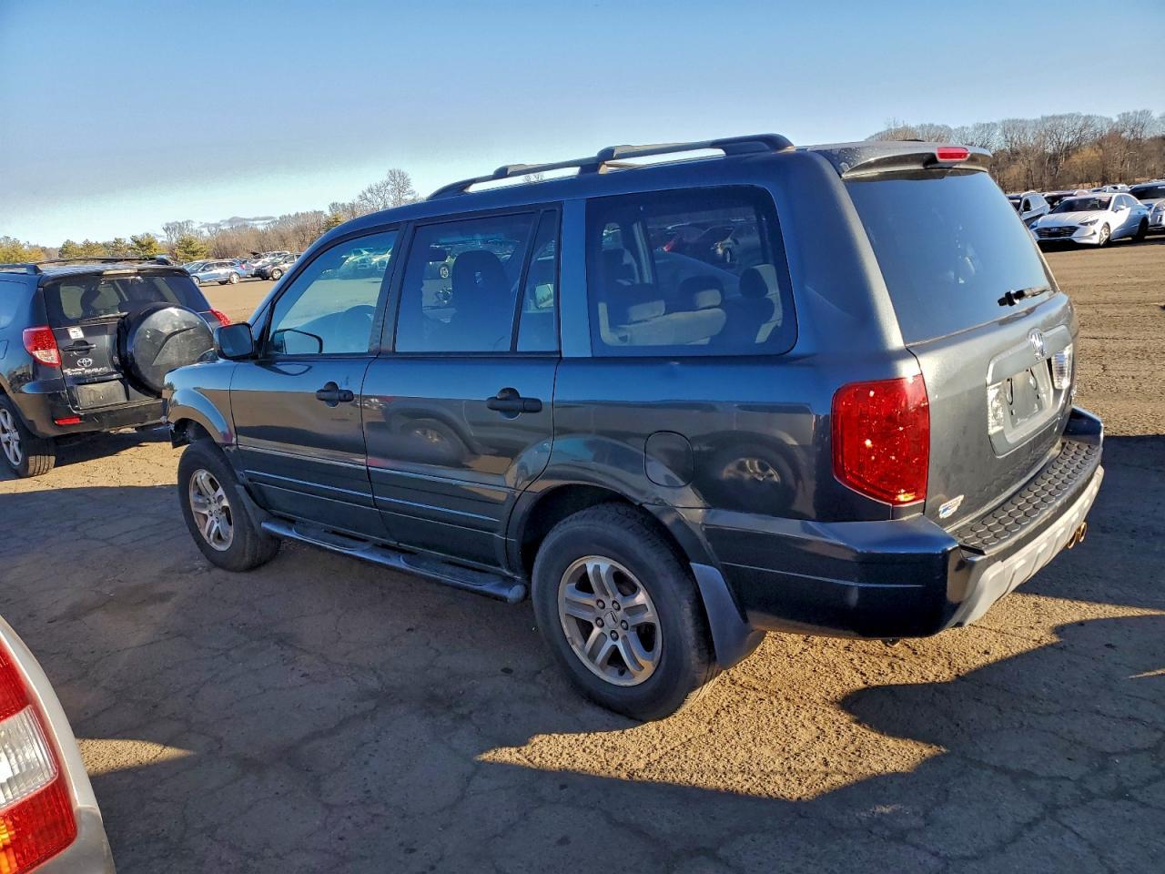 2004 Honda Pilot Ex - Image 2