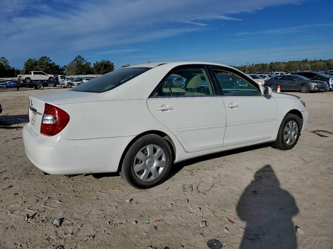 2002 Toyota Camry Le - Image 3