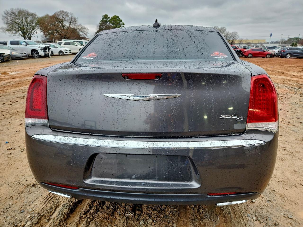 2016 Chrysler 300C - Image 6