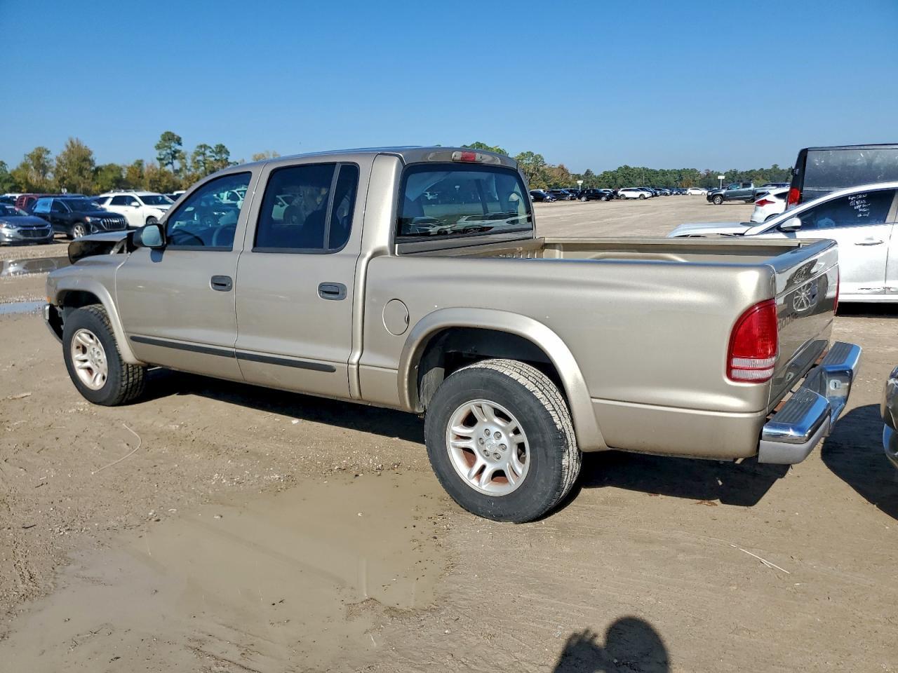 2004 Dodge Dakota Quad Slt - Image 2
