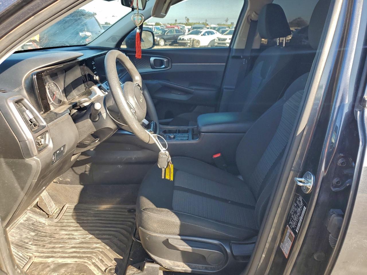 2023 Kia Sorento Lx - Фото 7