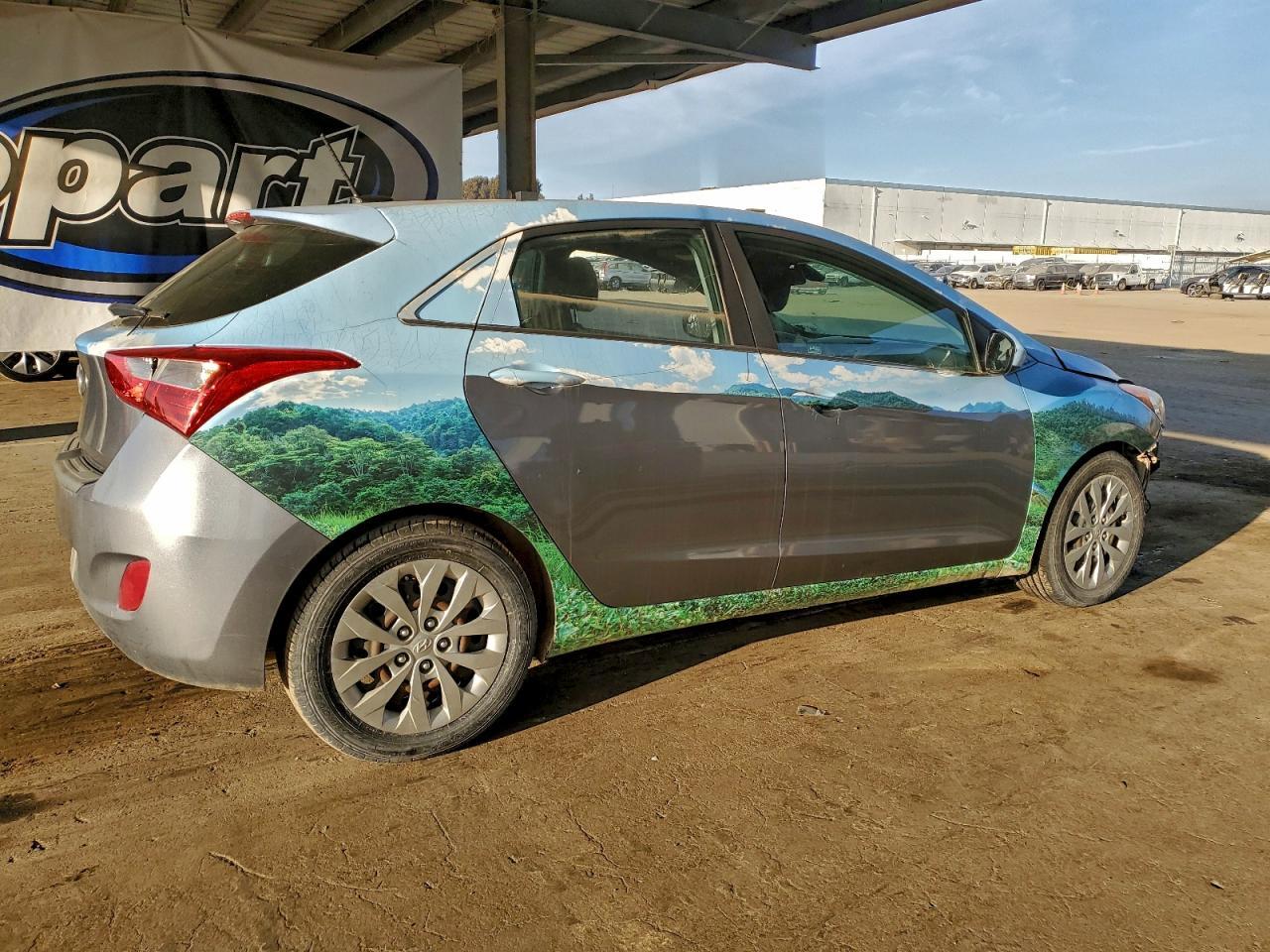 2017 Hyundai Elantra Gt - Фото 3