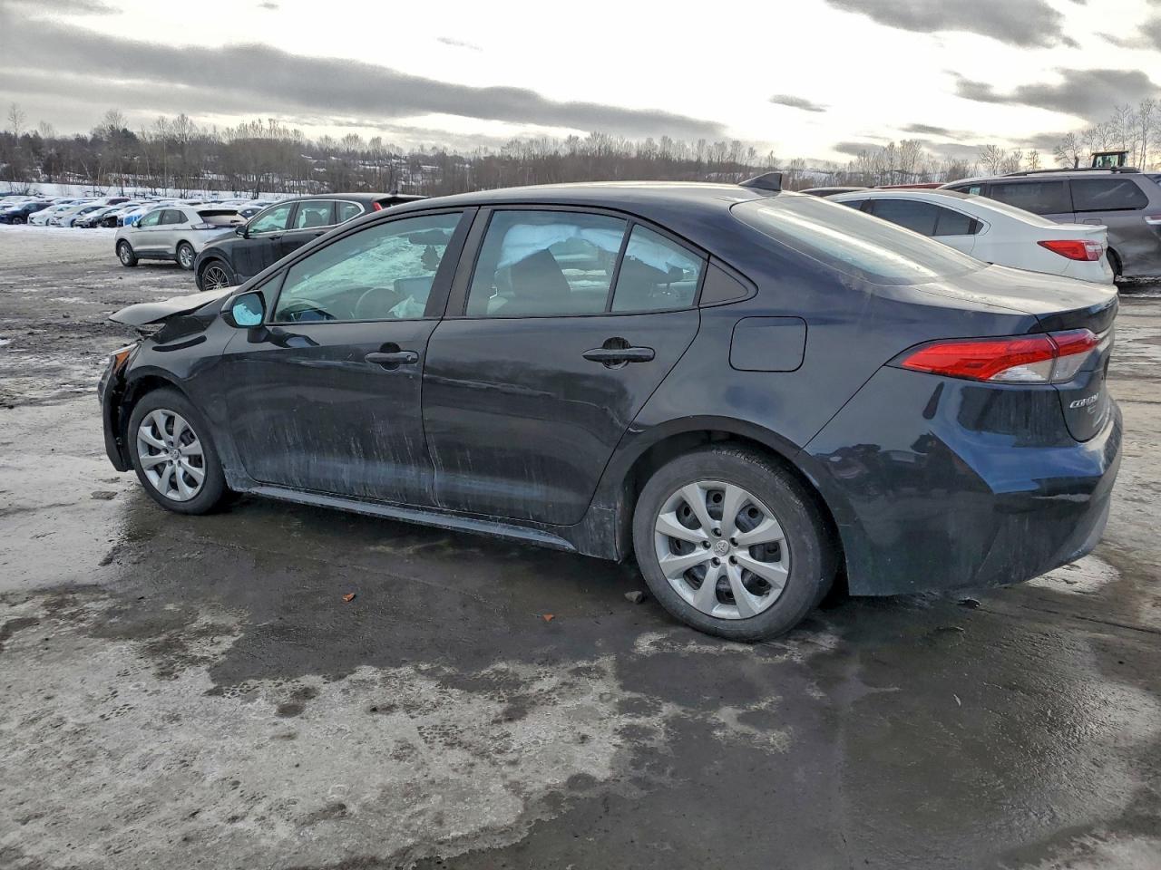 2022 Toyota Corolla Le - Фото 2
