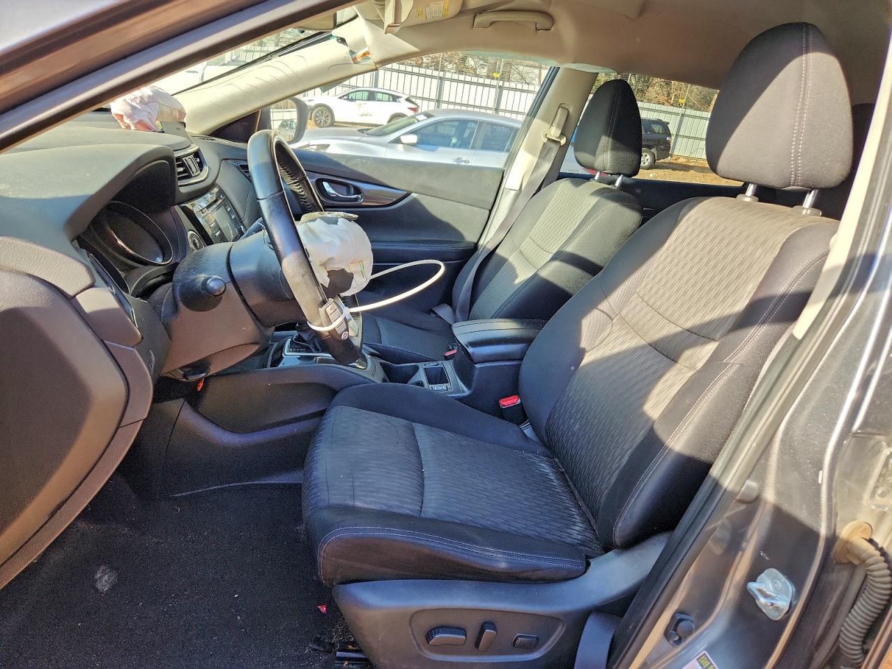 2017 Nissan Rogue S - Image 7