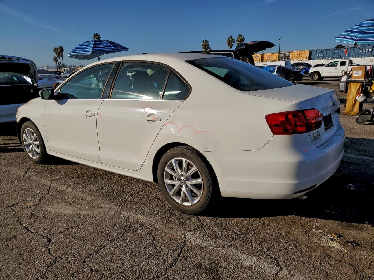 2014 Volkswagen Jetta Se - Фото 2