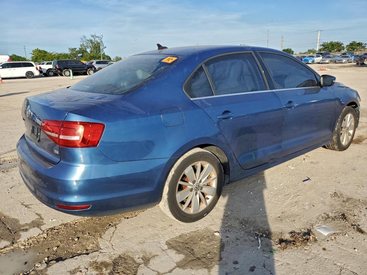 2015 Volkswagen Jetta Se - Image 3