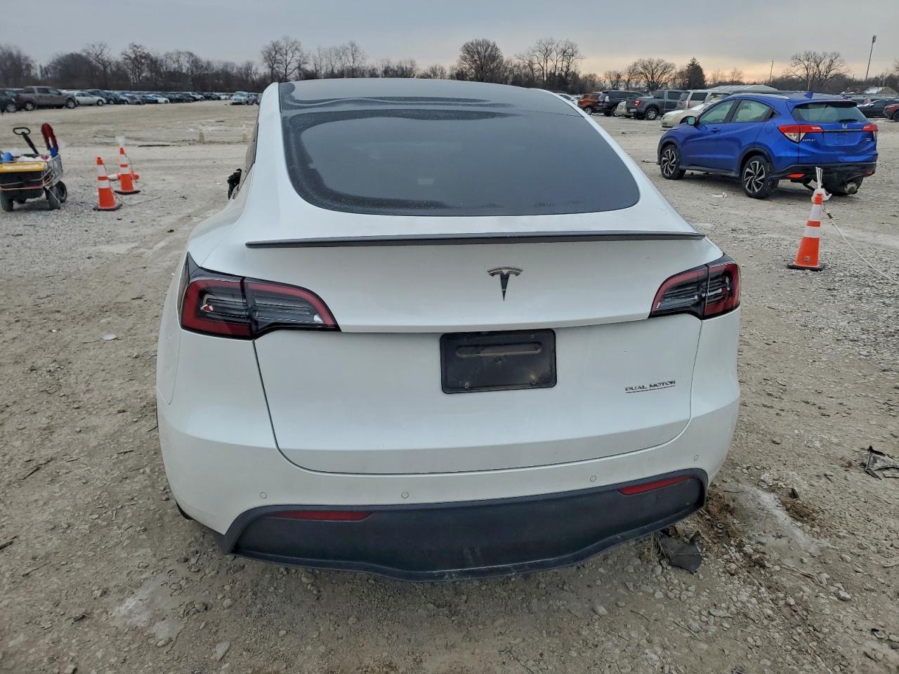 2022 Tesla Model Y - Image 6