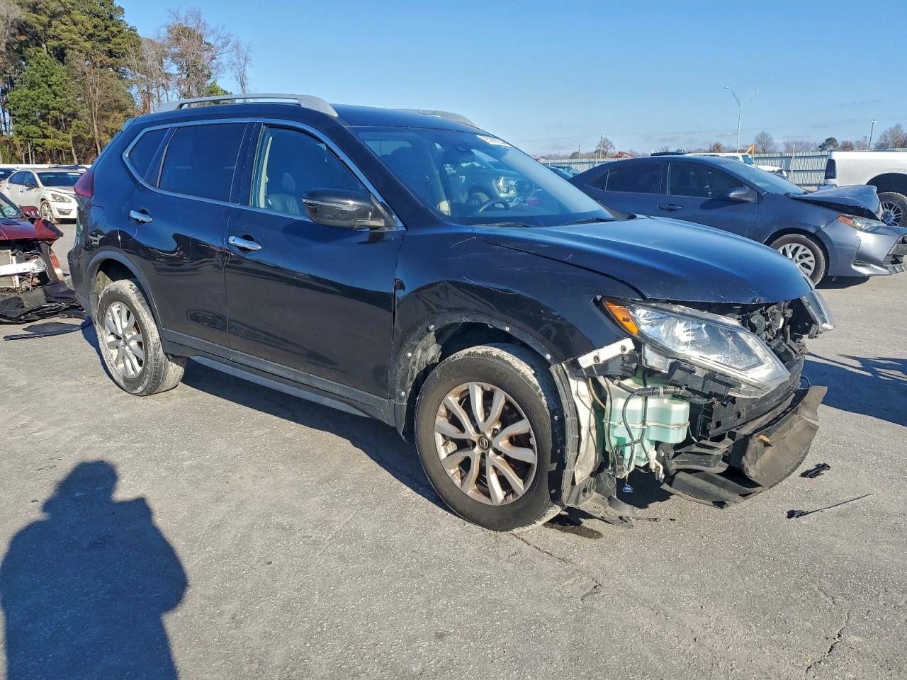 2019 Nissan Rogue S - Фото 4