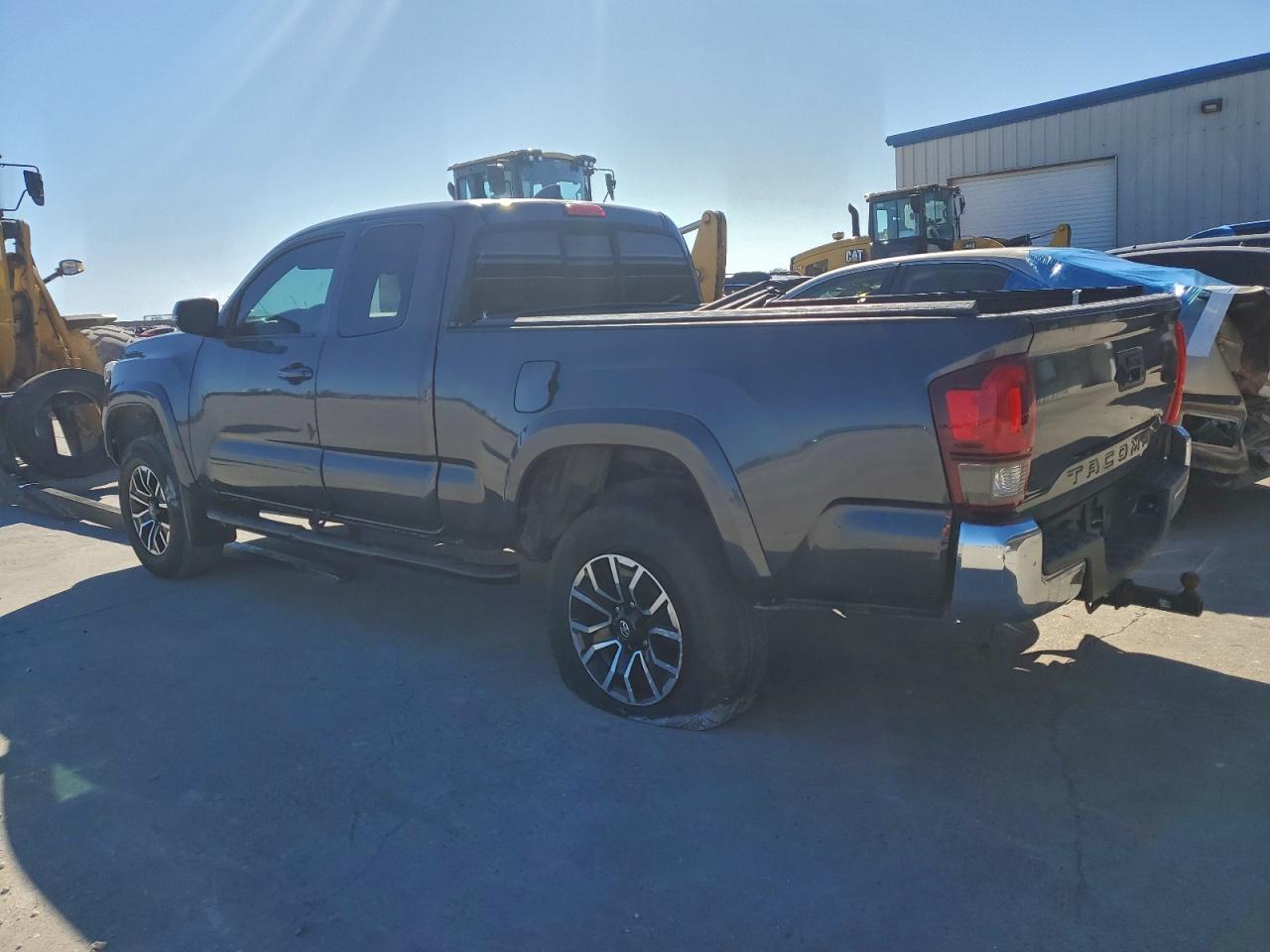 2023 Toyota Tacoma Access Cab - Фото 2