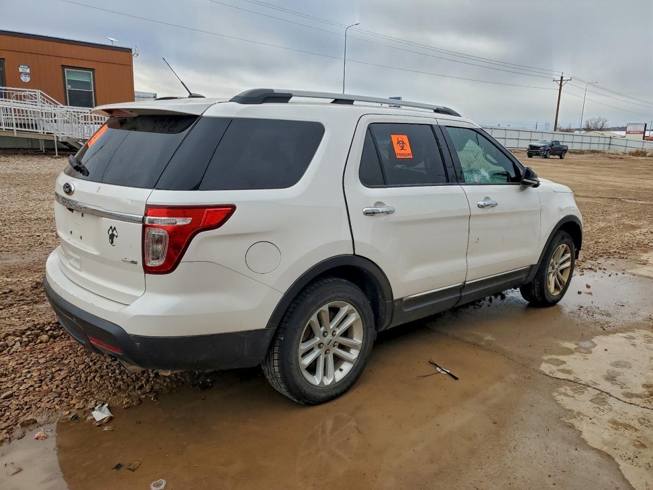 2015 Ford Explorer Xlt - Фото 3