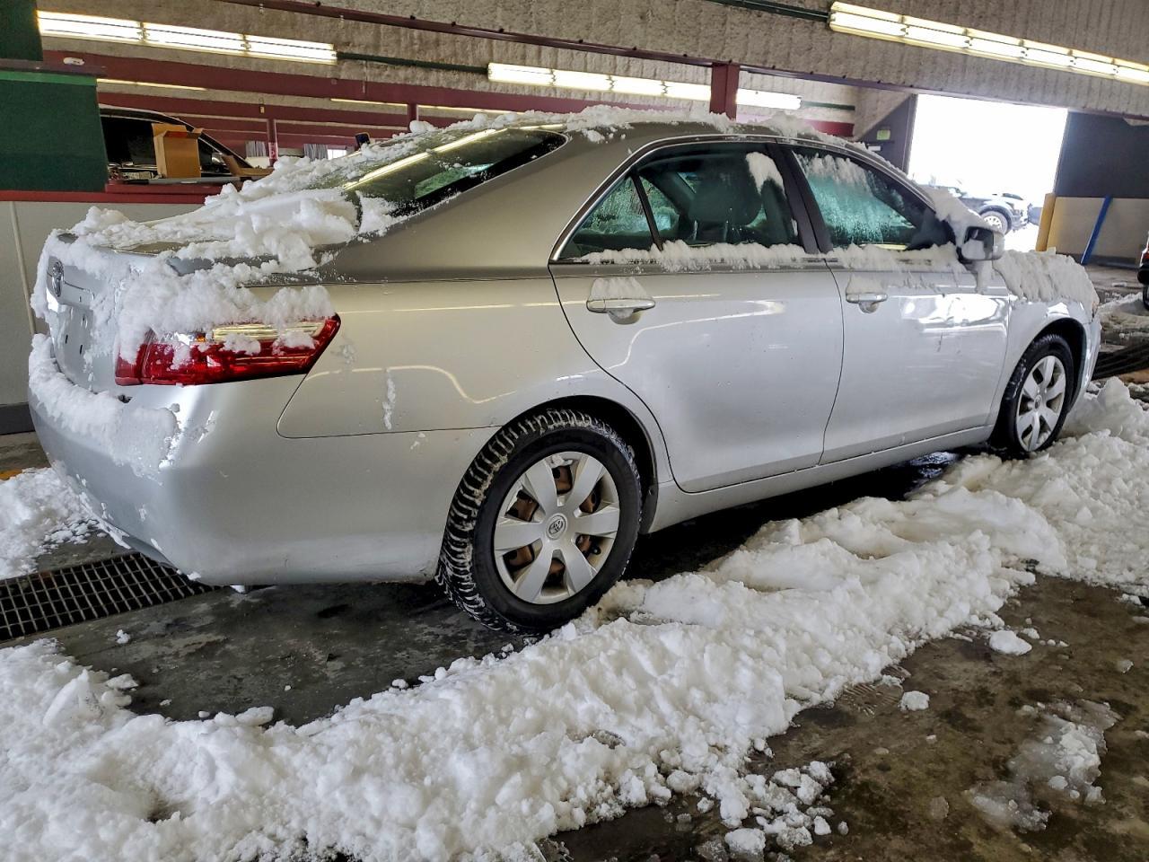 2009 Toyota Camry Base - Фото 3
