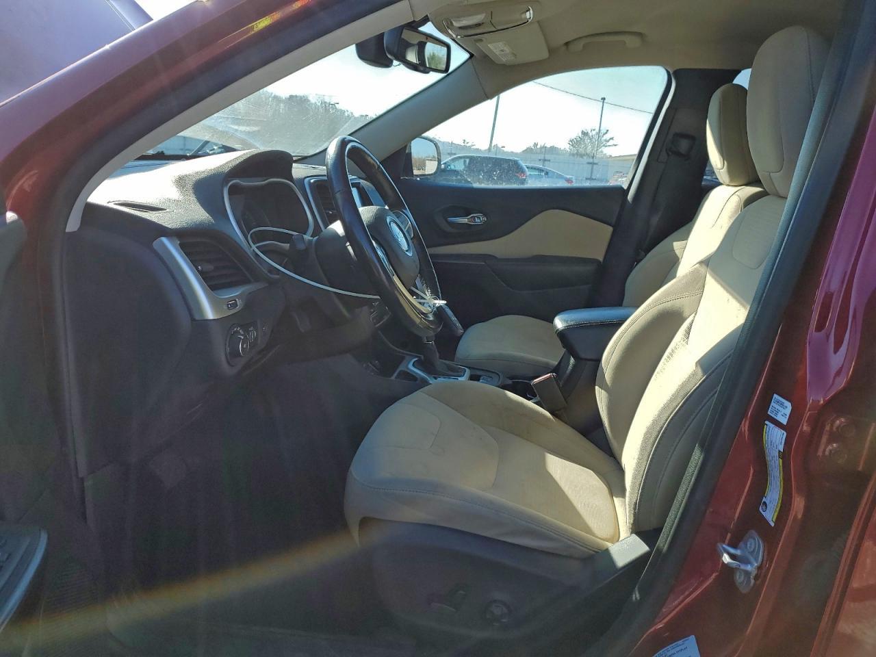 2016 Jeep Cherokee Latitude - Фото 7