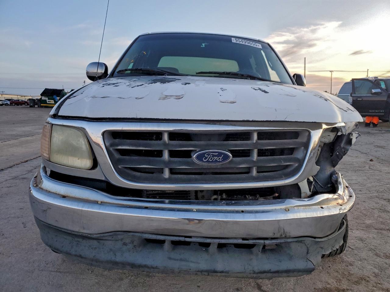 2001 Ford F150 Supercrew - Image 5