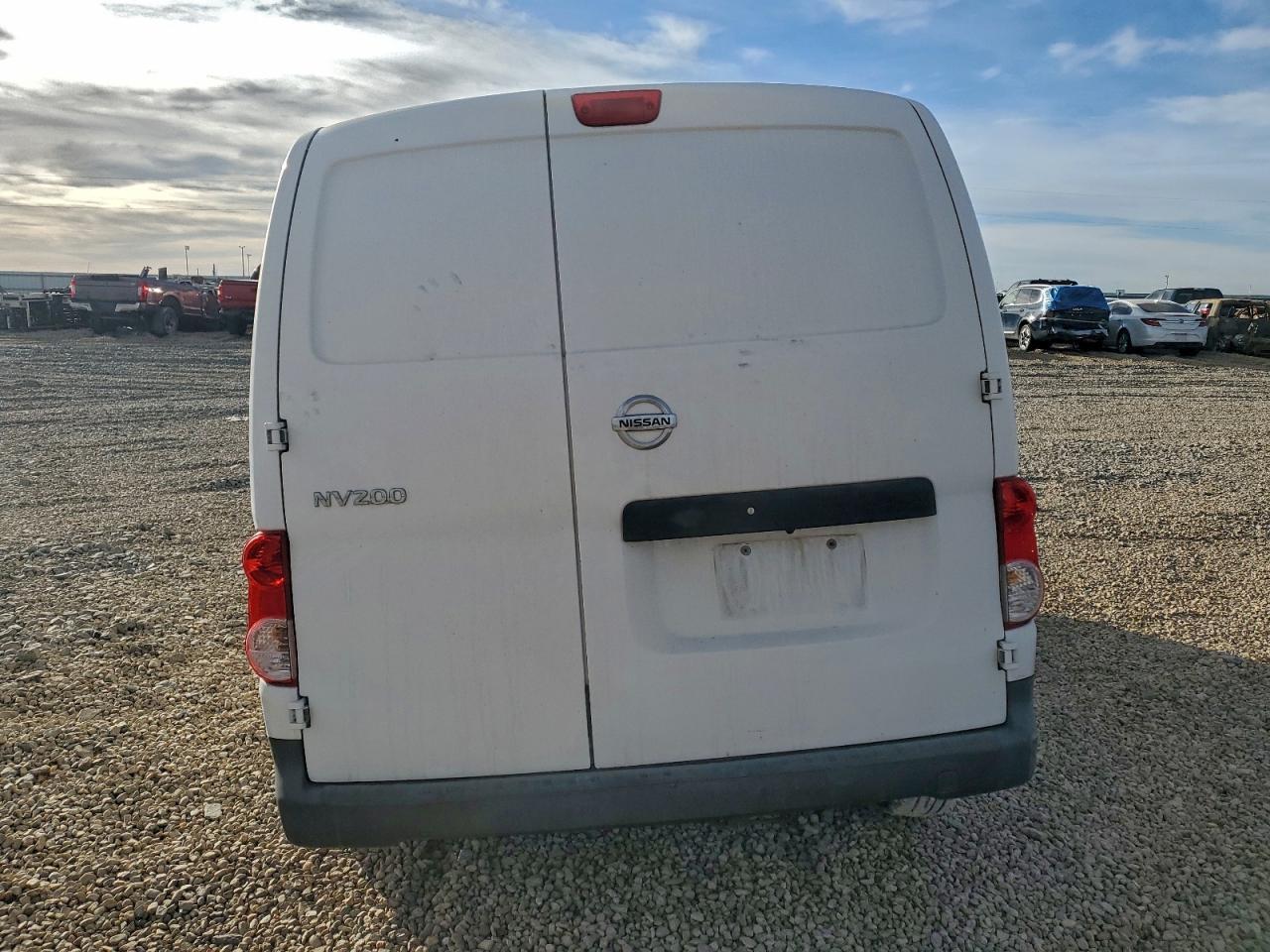 2017 Niss Nv200 S - Фото 6