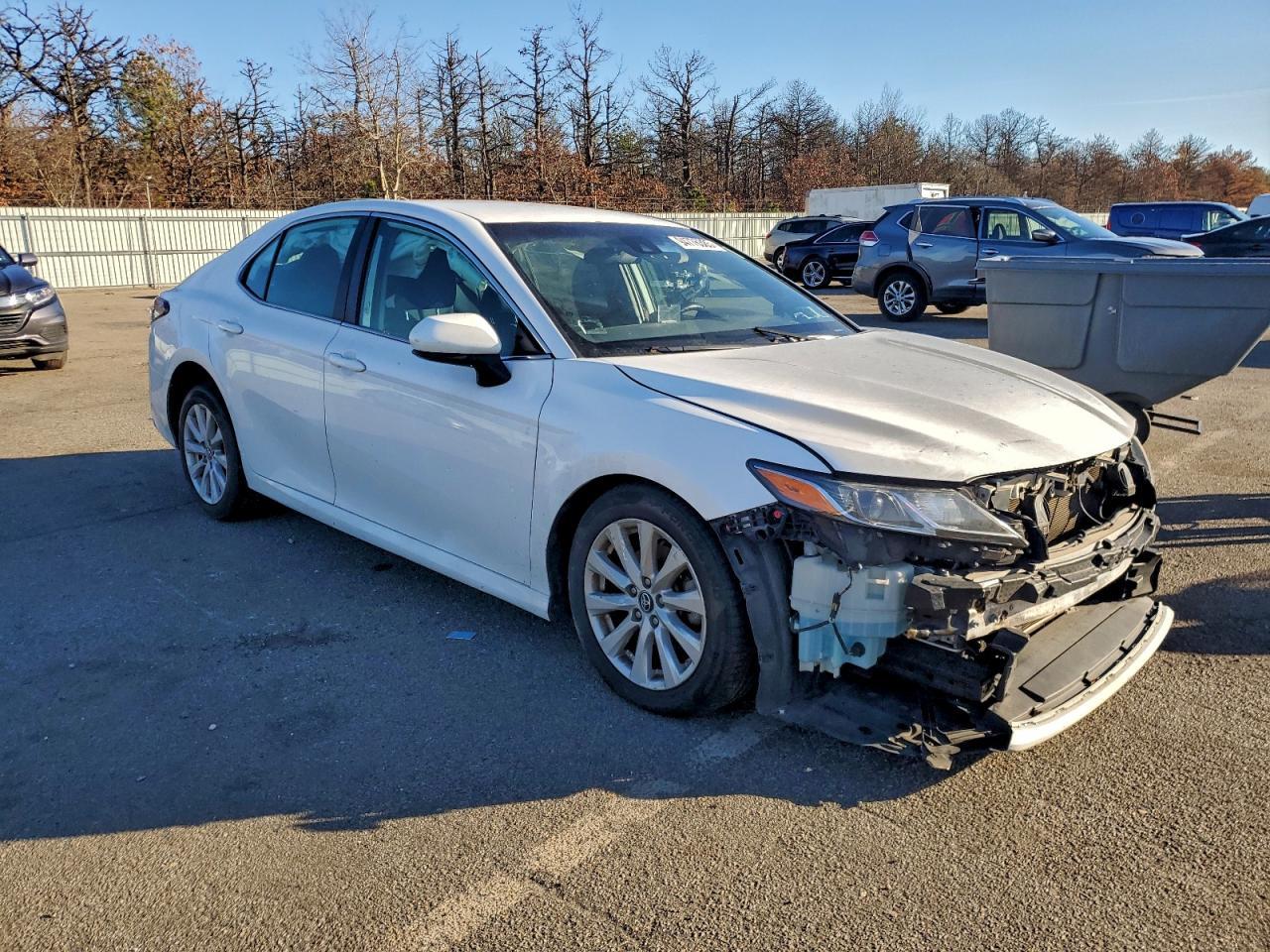 2020 Toyota Camry Le - Image 4