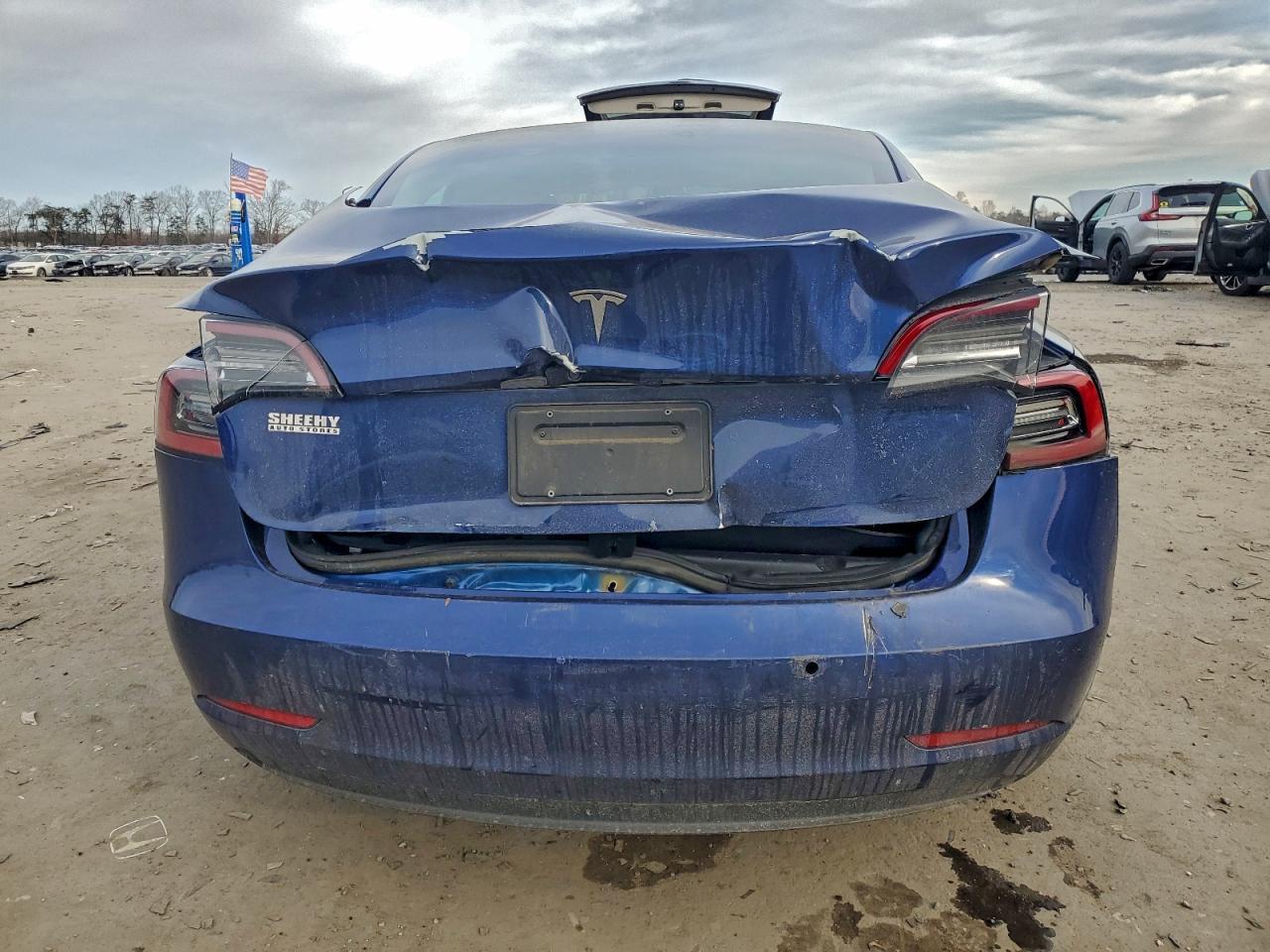 2022 Tesla Model 3 - Фото 6